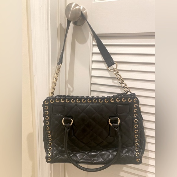 Michael Kors Leather Quilted Small Hamilton Bag with Gold Hardware - Picture 7 of 9